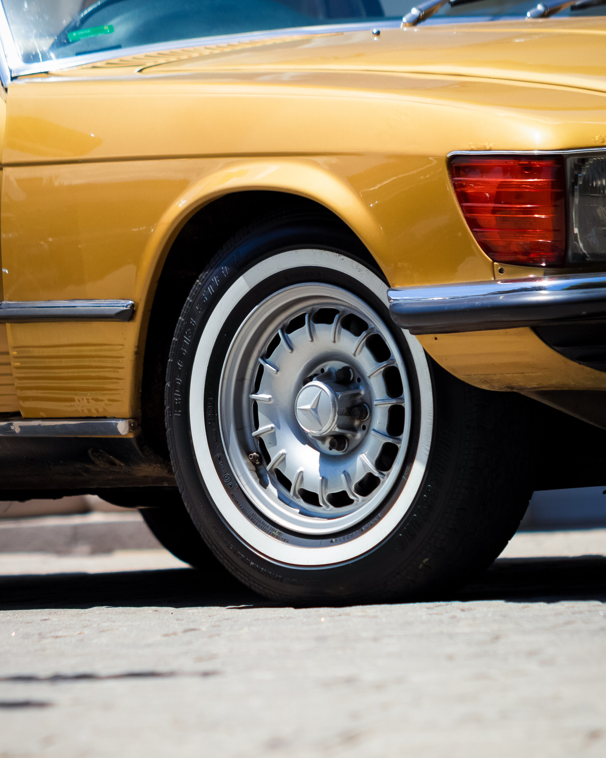 Mercedes Benz 450 SL - Image 4